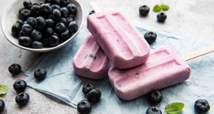 Minty Vanilla Blueberry Popsicles