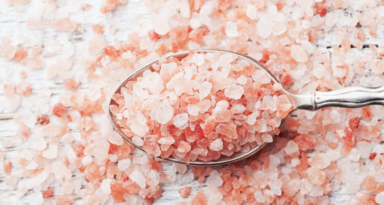 Himalayan Salt Benefits: Why It's A Better Choice Than Table Salt