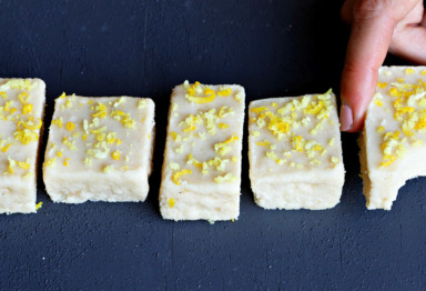 Lemon homemade collagen protein bars